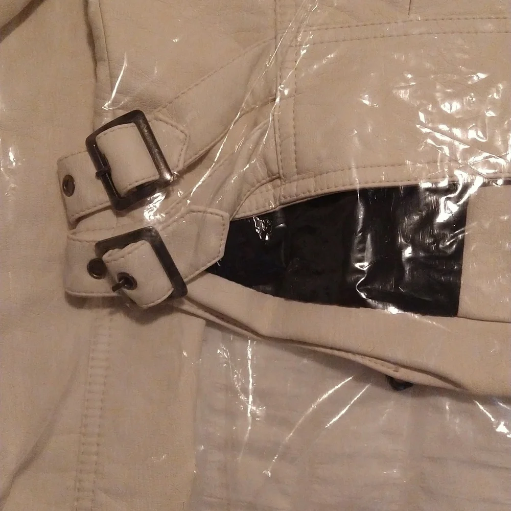 Jacket - Picture 11 of 13